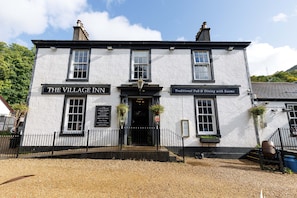 Front of property - Village Inn (Arrochar)