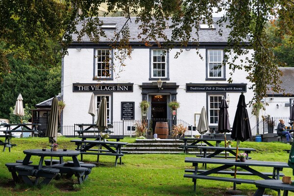 Village Inn - Loch Lomond