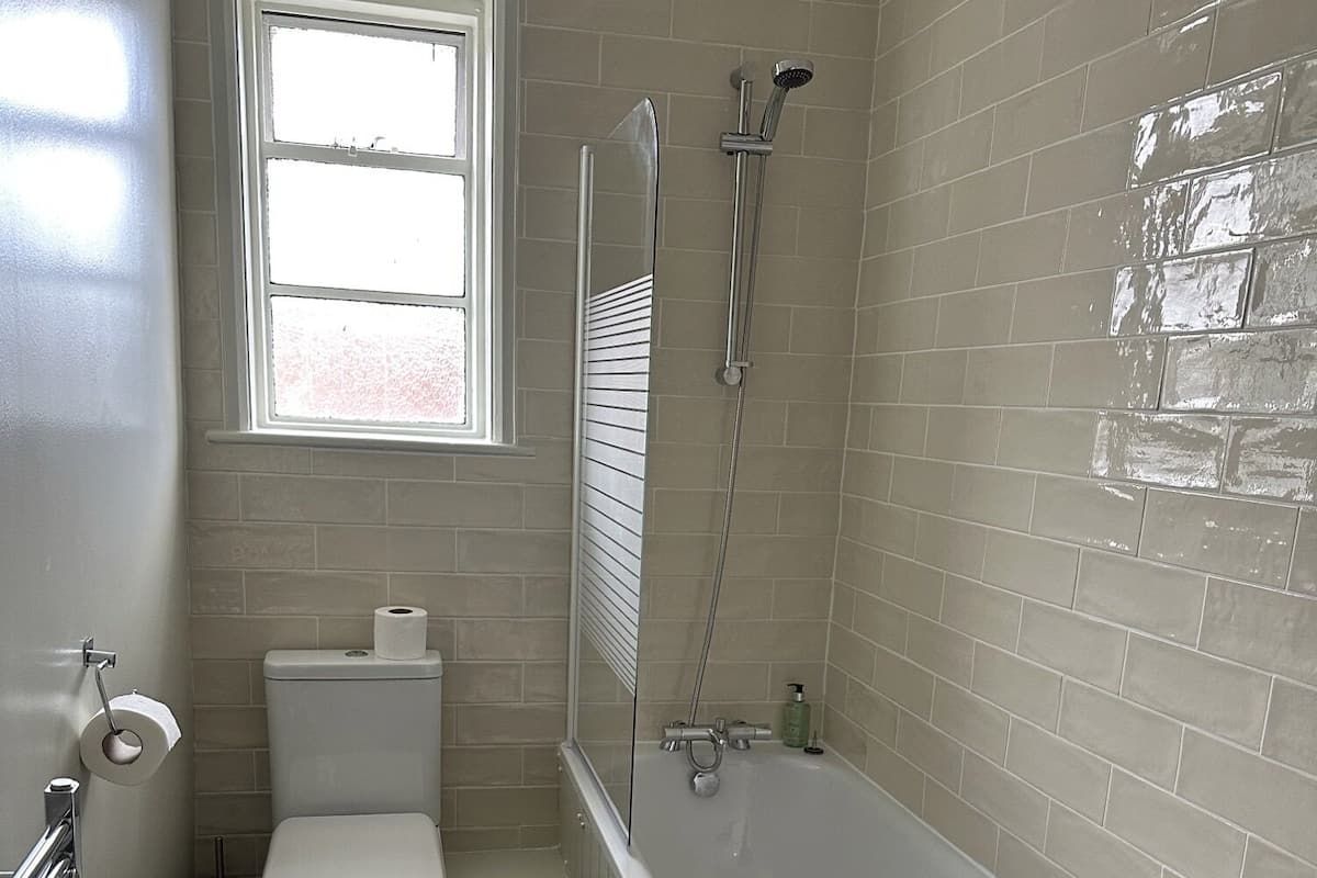Comfort-Doppelzimmer | Badezimmer