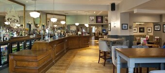 戈達德阿姆斯飯店