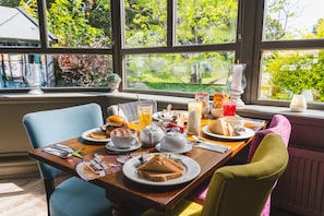 Daily cooked-to-order breakfast for a fee