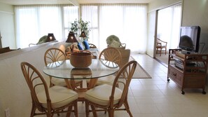 Condo, 2 Bedrooms | In-room dining - Kona Bali Kai 223 - Oceanfront 2 Bedroom Condo by RedAwning (Kailua-Kona)