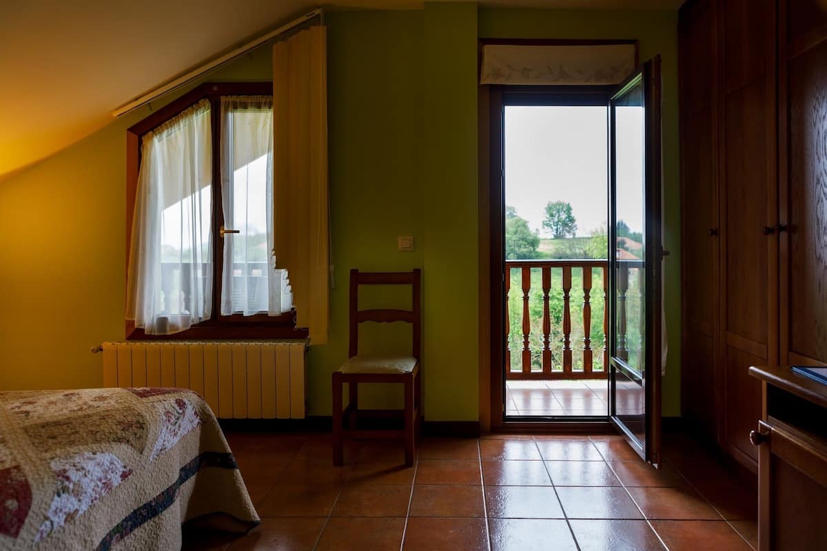 double room | desk, blackout curtains, bed sheets