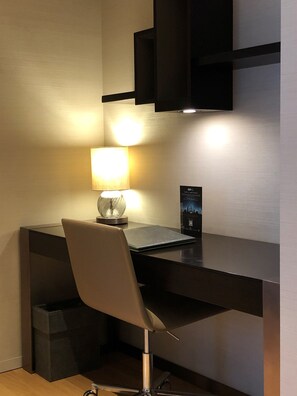 Two-Bedroom Incl. Tatami Room | Living area | Flat-screen TV, offices