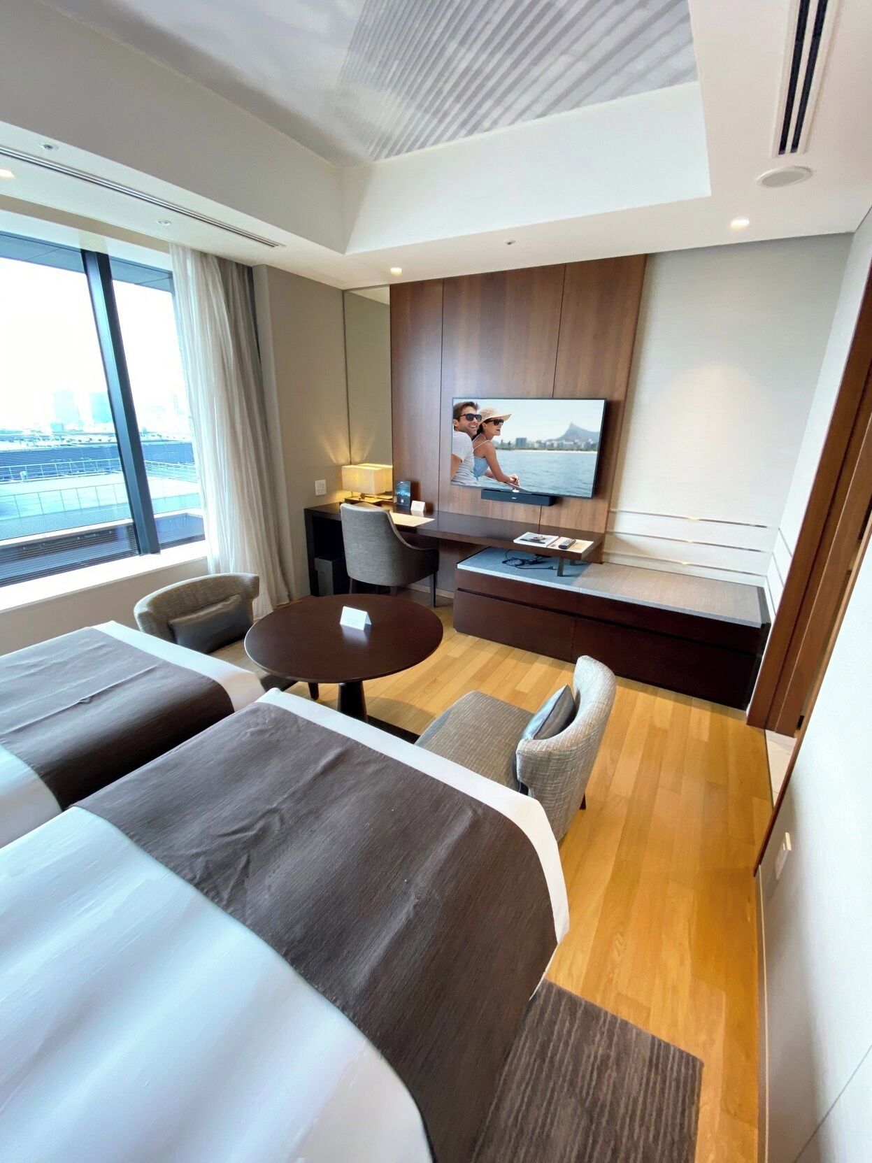 In-room safe, desk, soundproofing, iron/ironing board