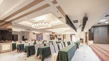 Meeting facility