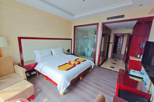 Fortune Hotel