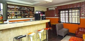 Bar (on property) - Anjiez Royal Suite (Lagos)