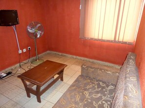 Habitación clásica, 1 cama doble | Zona de estar