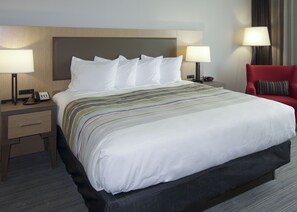 Desk, soundproofing, iron/ironing board, rollaway beds - Country Inn & Suites by Radisson, New Braunfels, TX (New Braunfels)