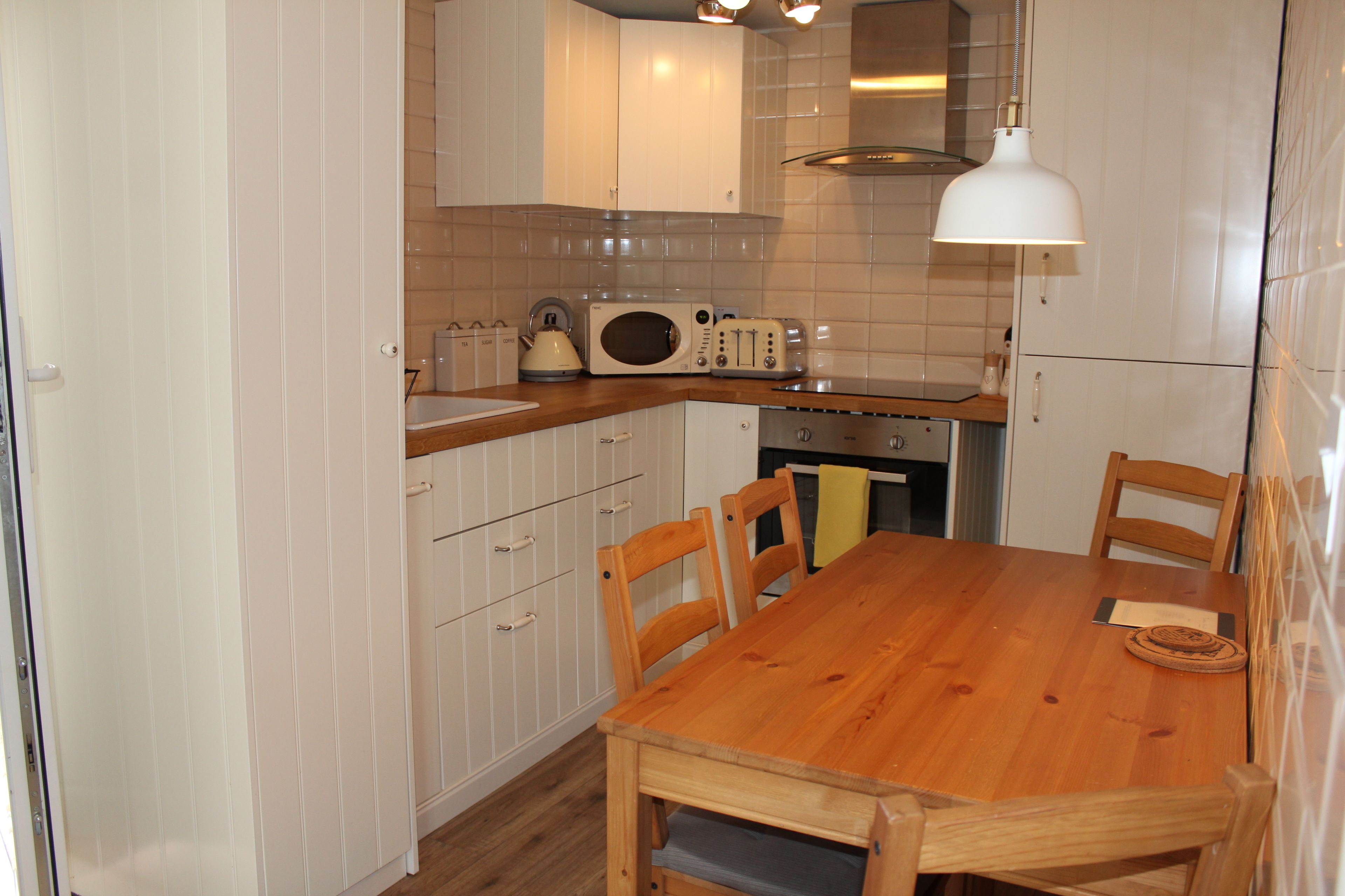 luxury apartment, 1 bedroom, garden view | in-room dining