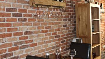 Lunch and dinner served