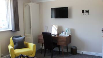 Superior Double or Twin Room (Twin) | Premium bedding, individually decorated, individually furnished, desk