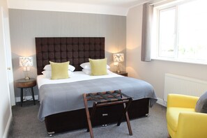 Superior-Doppel- oder -Zweibettzimmer (Twin) | Hochwertige Bettwaren, individuell dekoriert, individuell eingerichtet