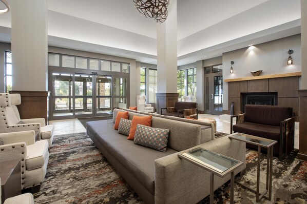 Lobby - Home2 Suites by Hilton Phoenix Tempe, University Research Park (Tempe)