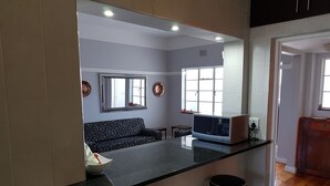 Classic Apartment, 2 Bedrooms, Partial Ocean View | In-room dining - Bramber Court Apartments (Cape Town)