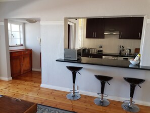 Classic Apartment, 2 Bedrooms, Partial Ocean View | In-room dining - Bramber Court Apartments (Cape Town)