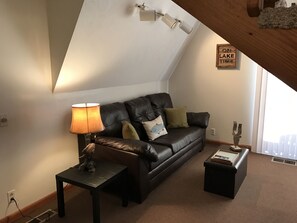 豪華木屋, 2 間臥室, 廚房, 山谷景觀 | 客廳 | 平面電視