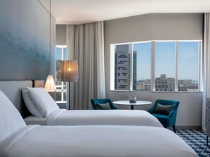 ملاءات من القطن المصري وأغطية فراش متميزة وألحفة محشوة بالريش