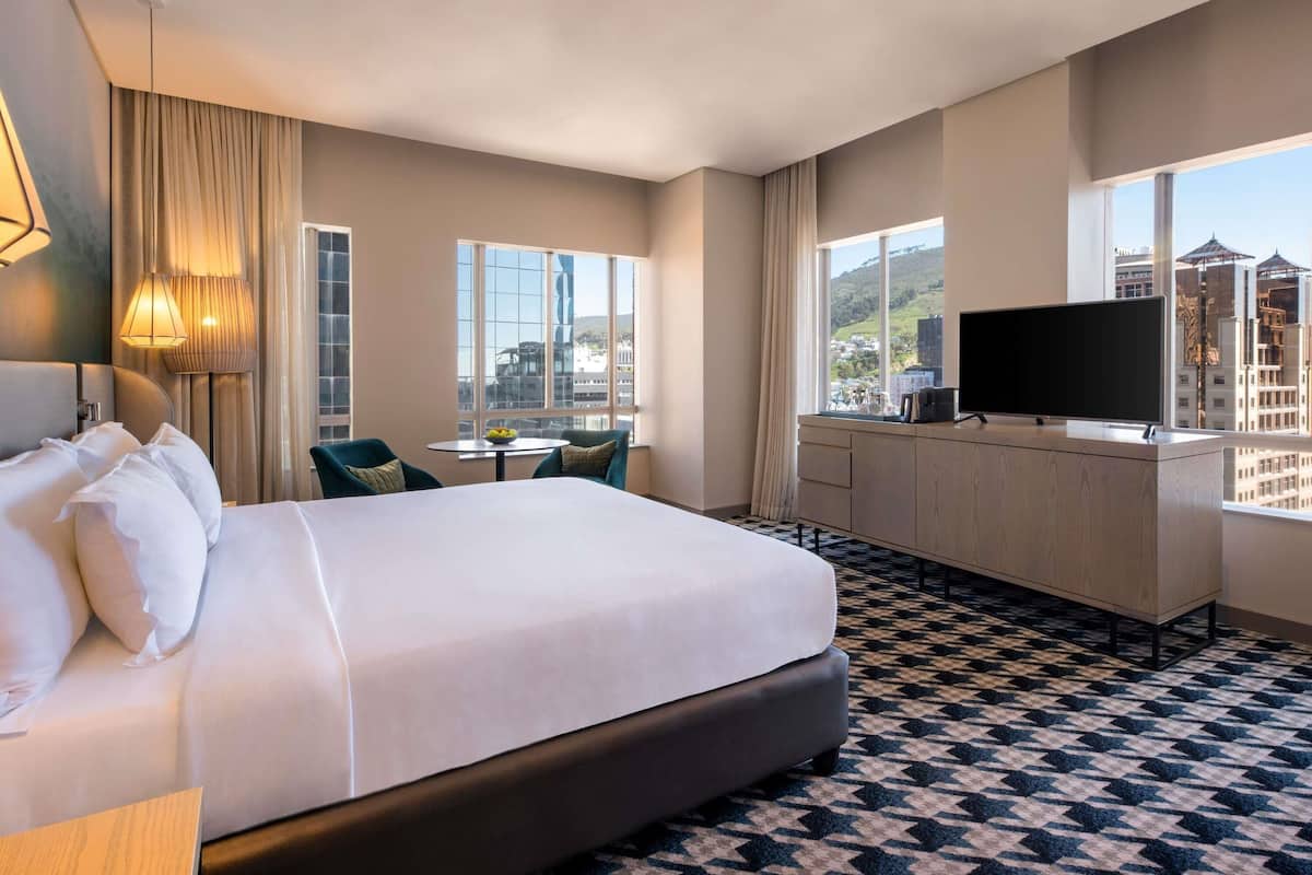 Executive Room, 1 King Bed | 1 bedroom, Egyptian cotton sheets, premium bedding, down comforters