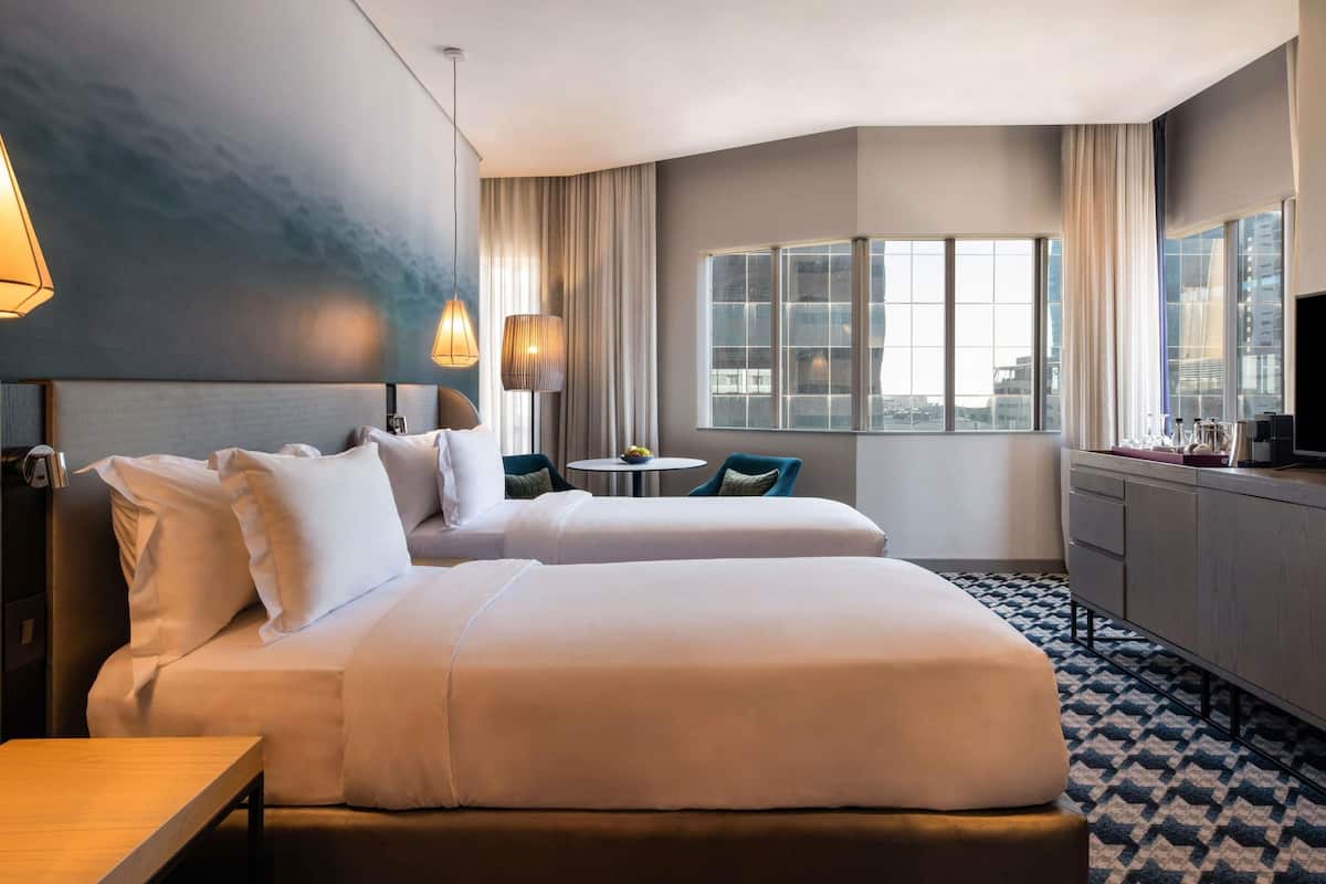 Egyptian cotton sheets, premium bedding, down comforters, pillowtop beds