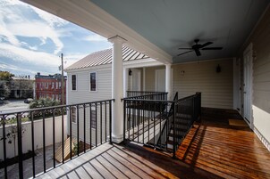 Bellingham Parlor Chamber Suite | Terrace/patio