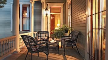 Superior Suite, Ensuite (Button Suite) | Balcony view