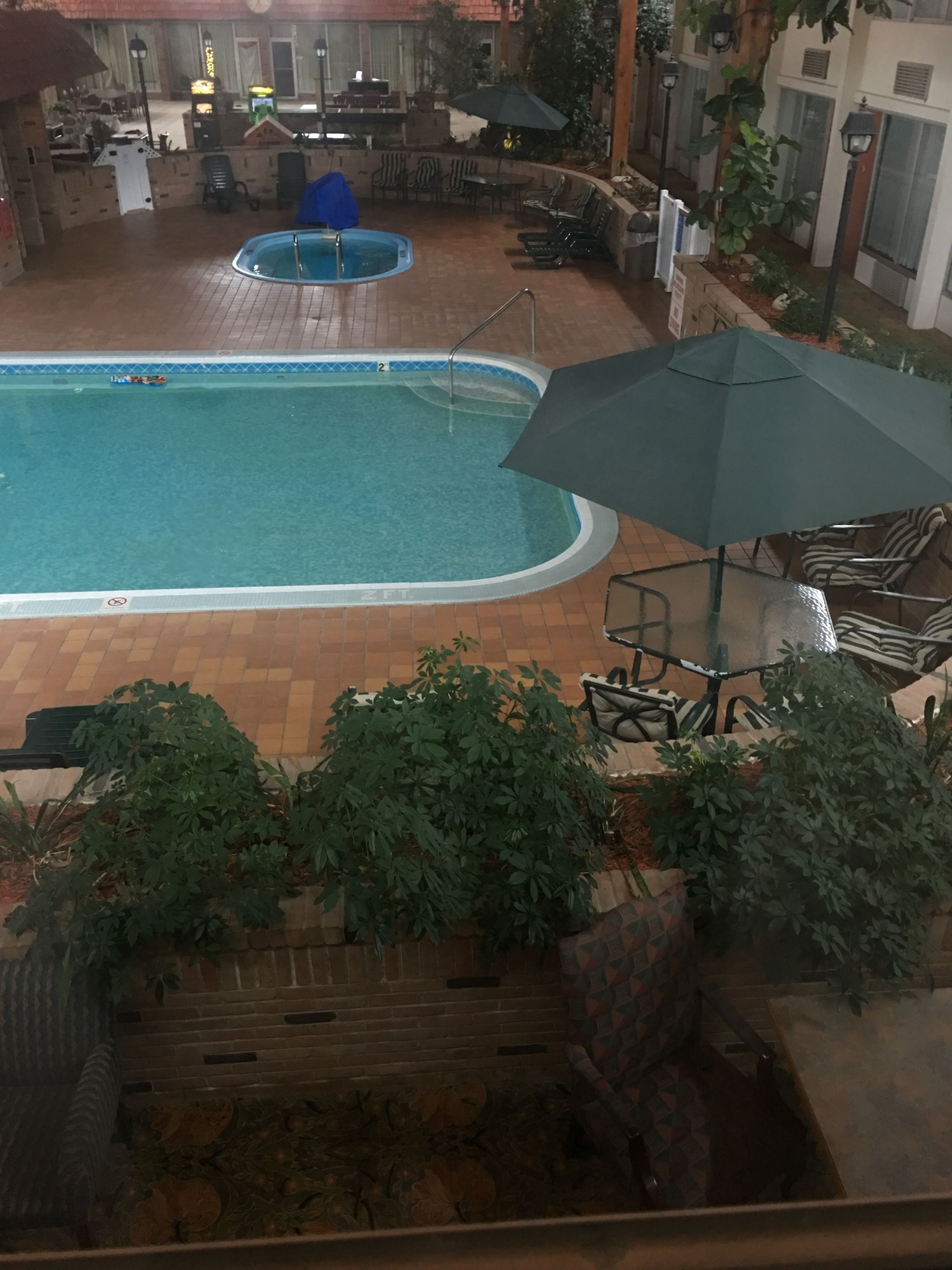 Kolam renang outdoor