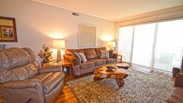 Apartment, 2 Schlafzimmer | Wohnbereich