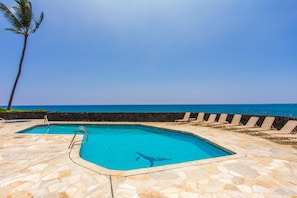 Appart'hôtel, 2 chambres | Piscine | Piscine extérieure