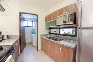 2 bedrooms, in-room safe, iron/ironing board, cots/infant beds