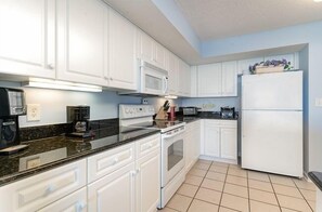 Condo, 3 Bedrooms | Private kitchen - Yacht Club Villas 2 903 (North Myrtle Beach)