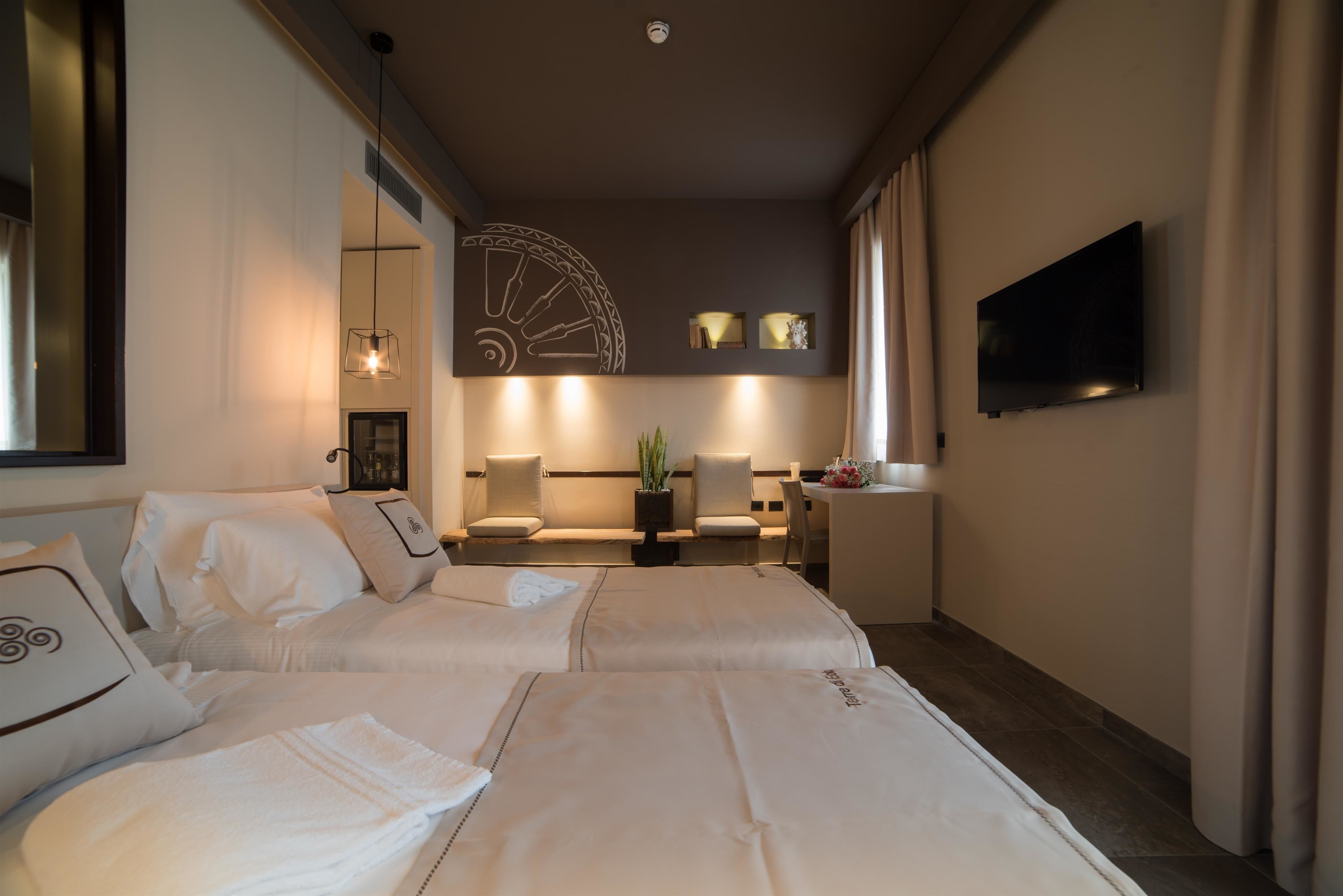 superior room, 1 queen bed, sea view | 1 bedroom, premium bedding, minibar, in-room safe