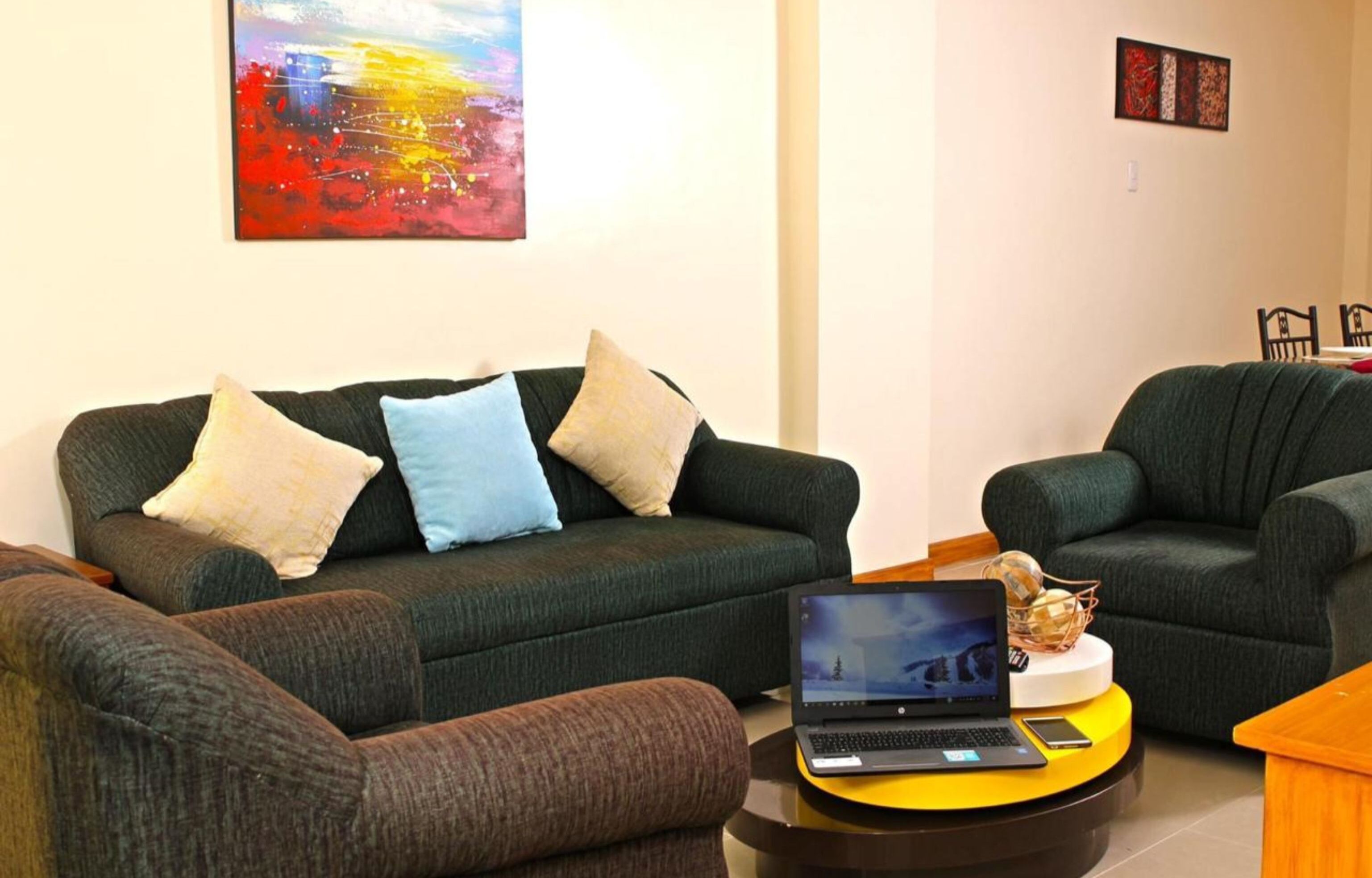 family suite | living room