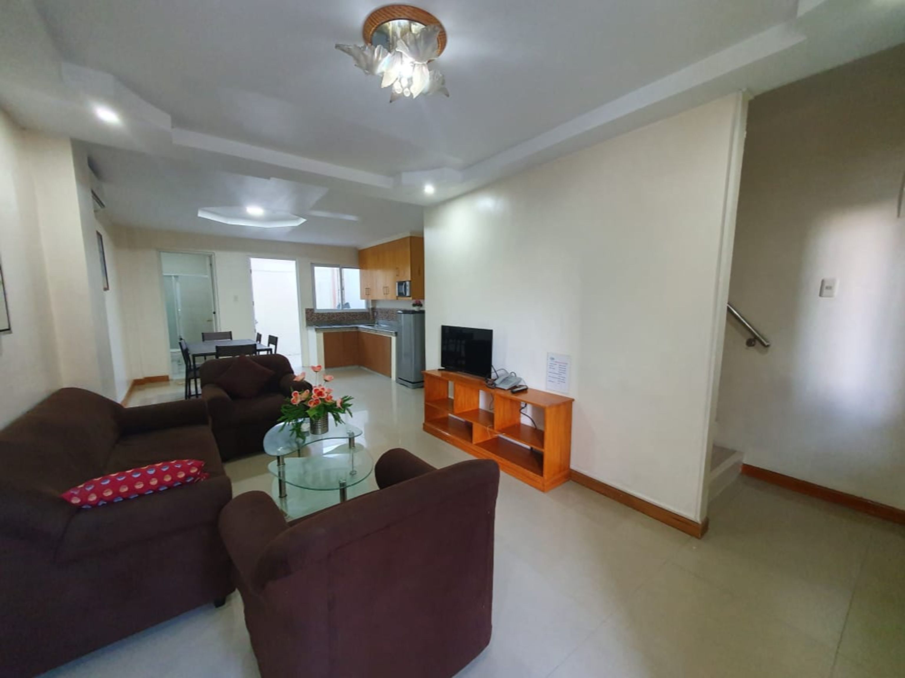 family suite | living room