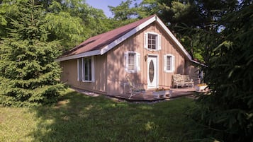 Premium Room, 1 Queen Bed with Sofa bed (Room 19) | Front of property