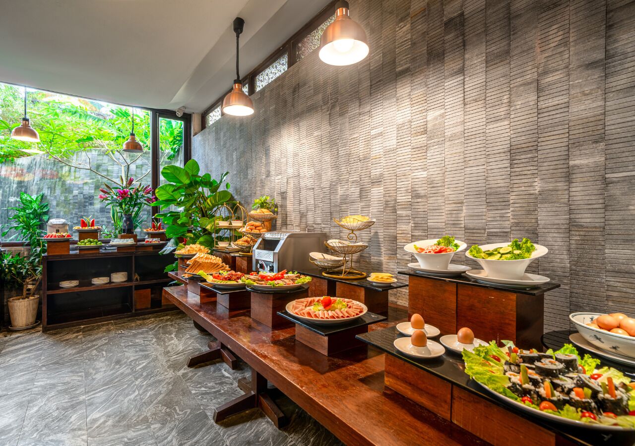 Grand Twin Room, River View | Minibar, in-room safe, desk, laptop workspace