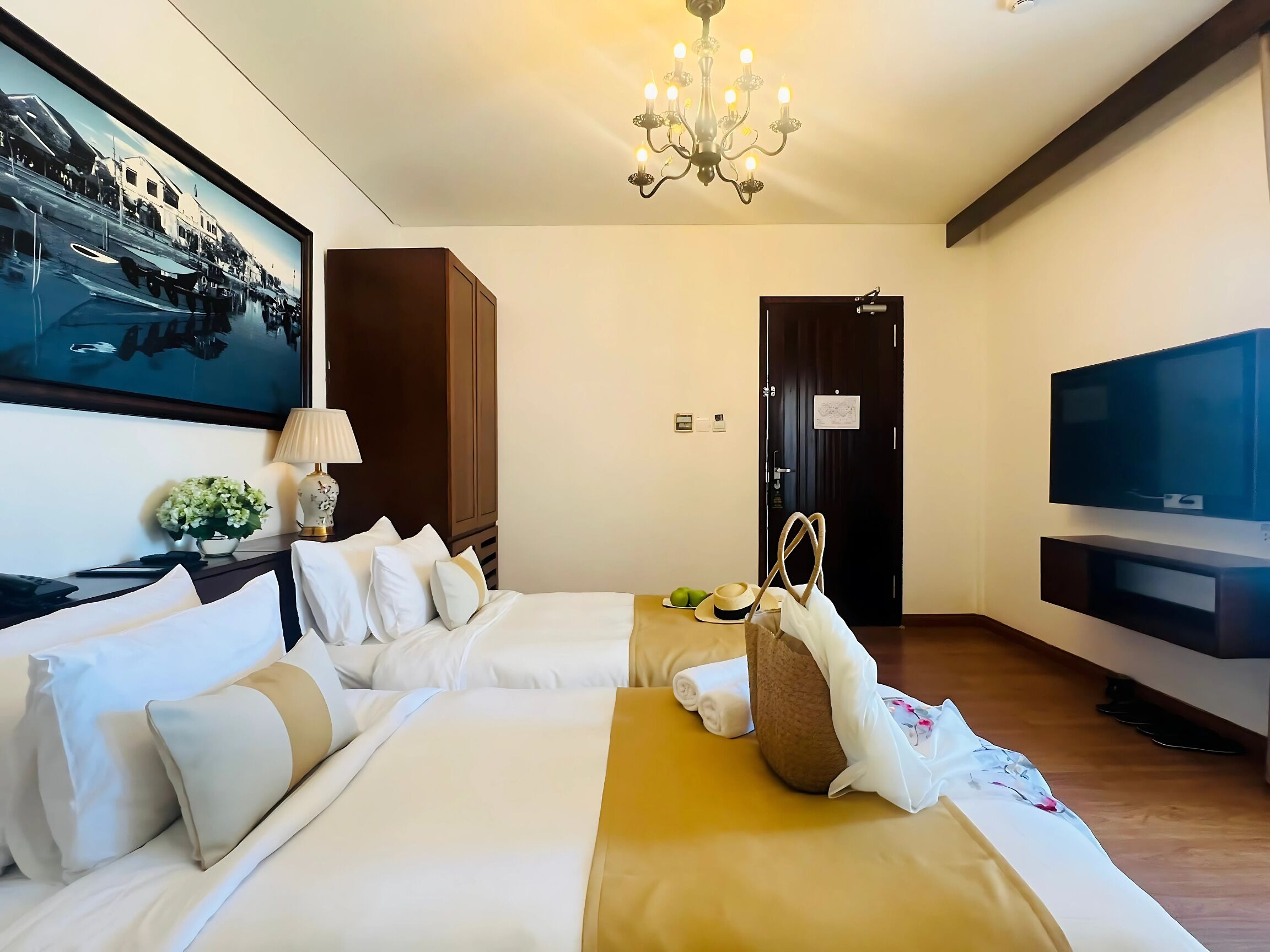 デラックス ツインルーム リバービュー | ミニバー、セーフティボックス (室内)、デスク、ノートパソコン用作業スペース