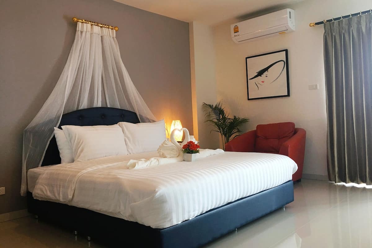 Kamar Double Standar | Minibar, meja kerja, Wi-Fi gratis, dan seprai linen