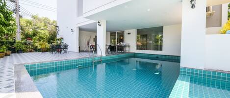 Utomhuspool