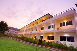 Exterior - Be Fine Sabuy Hotel & Resort (Surat Thani)