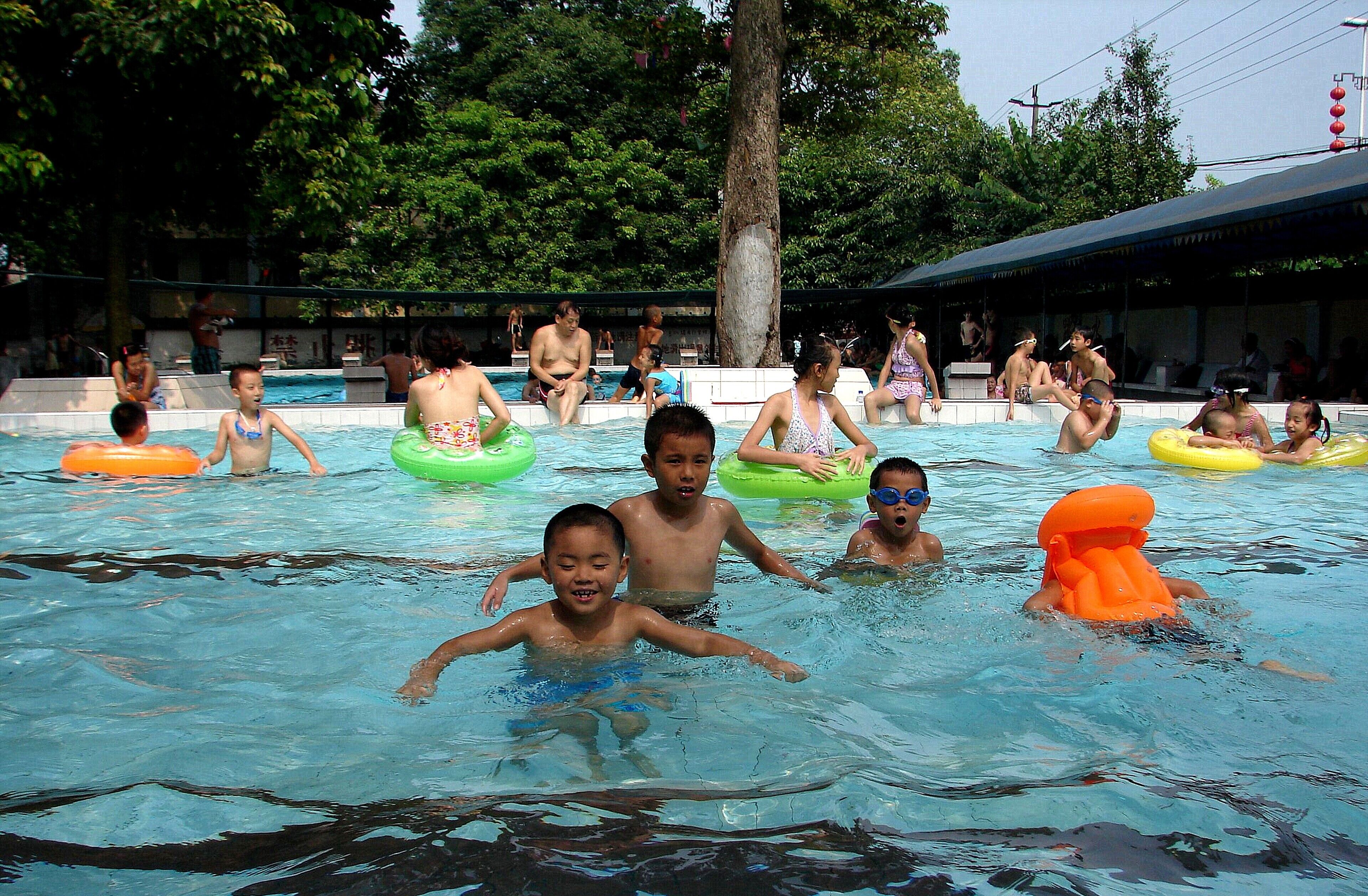 3 indoor pools, 3 outdoor pools, free pool cabanas, pool umbrellas