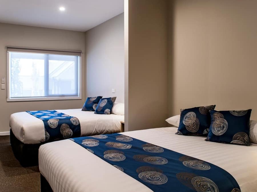 1 bedroom, desk, laptop workspace, free WiFi