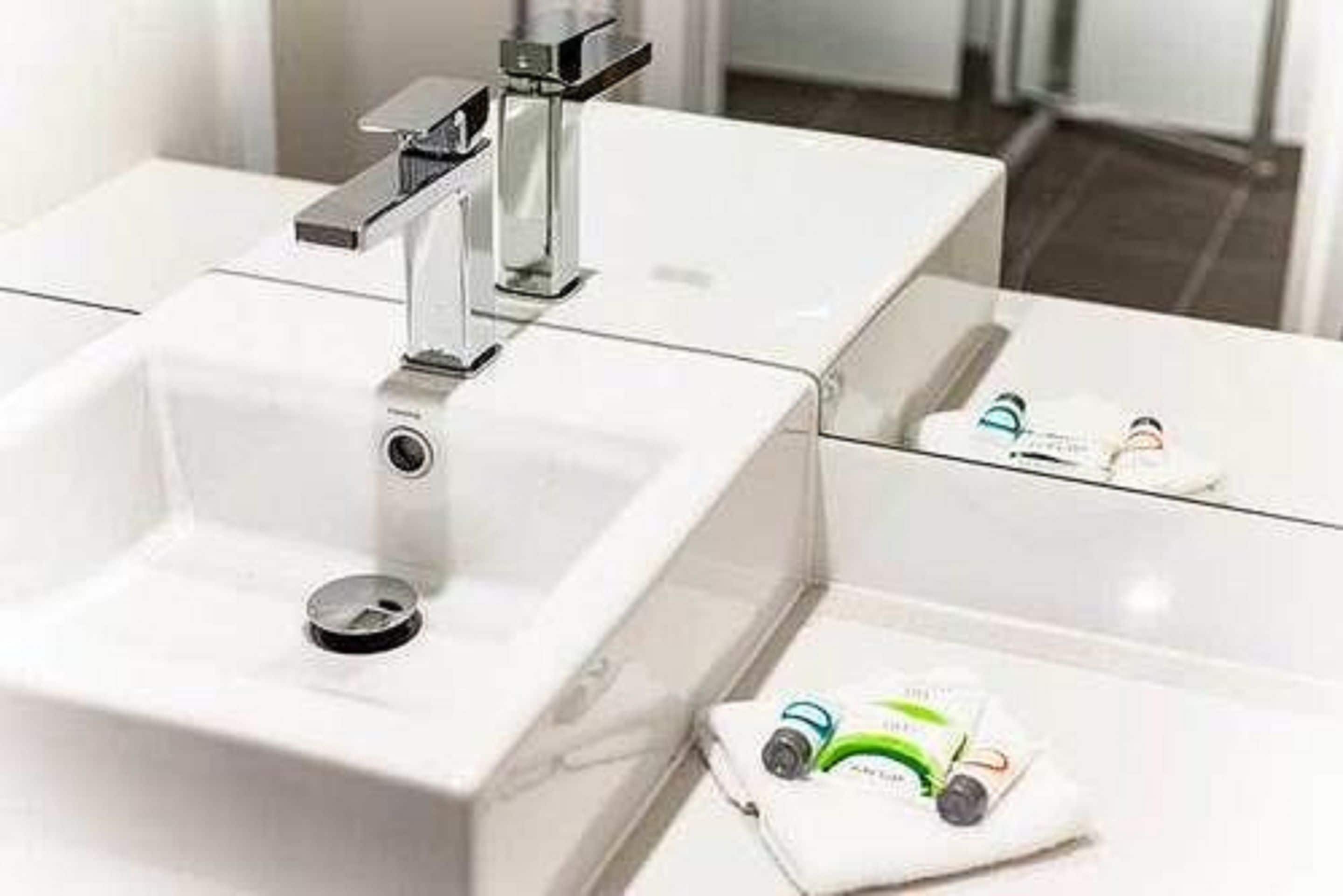 1 bedroom, desk, laptop workspace, free wifi