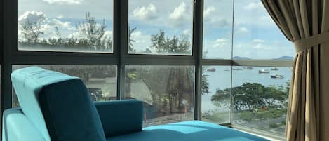 Apartment, 3 Bedrooms, Sea View | Pemandangan dari bilik