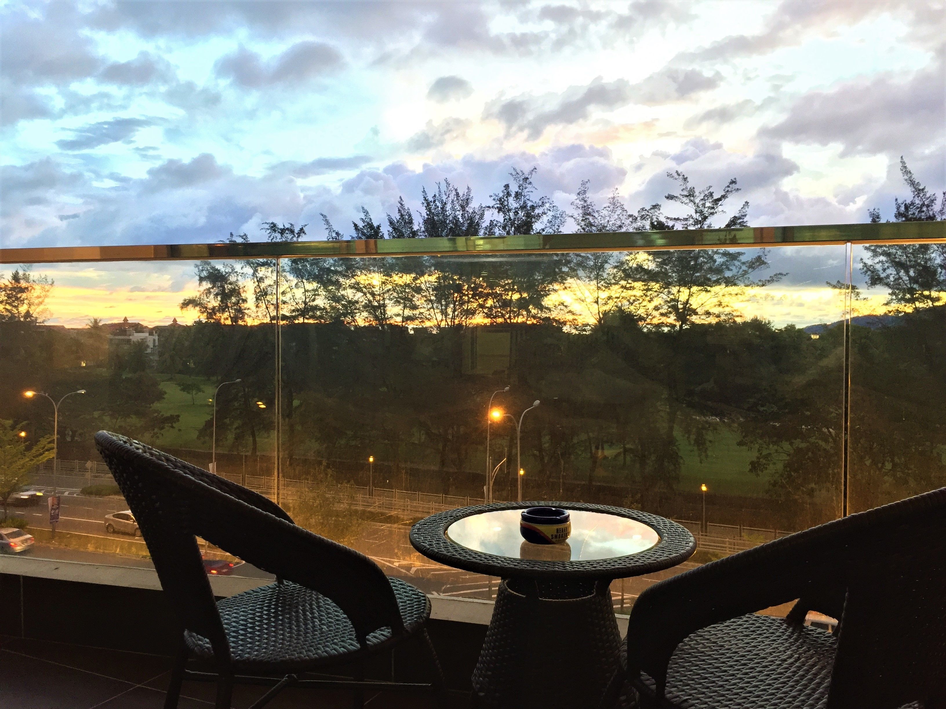 Huoneisto, 3 makuuhuonetta, näköala golfkentälle | Parveke