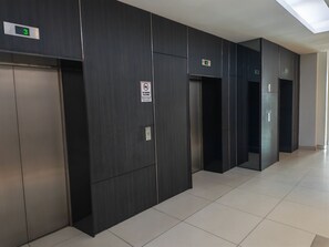 Elevator - Borneo Coastal Residence - IMAGO Mall (Kota Kinabalu)