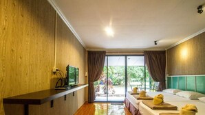 Quadruple Double Room | ミニバー、可動式ベッド、WiFi (無料)