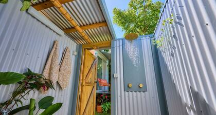 On The Wallaby Eco Lodge - Hostel