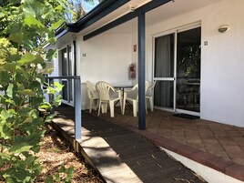 Family Room | Terrace/patio